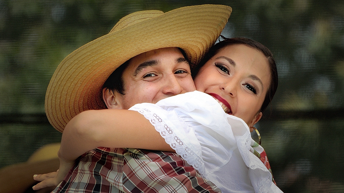 фото "Солисты  Ballet Folklorico Latinoamericano Santiago del Estero /Аргентина/" метки: портрет, жанр, 