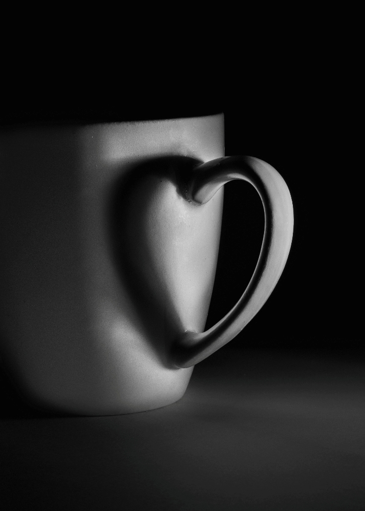 photo "***" tags: still life, black&white, cup, heart, кружка, сердце