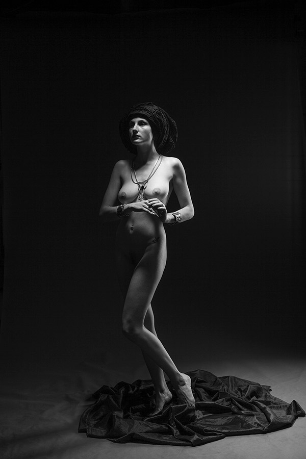 photo "* * *" tags: nude, black&white, Photographer Alexander Tochins