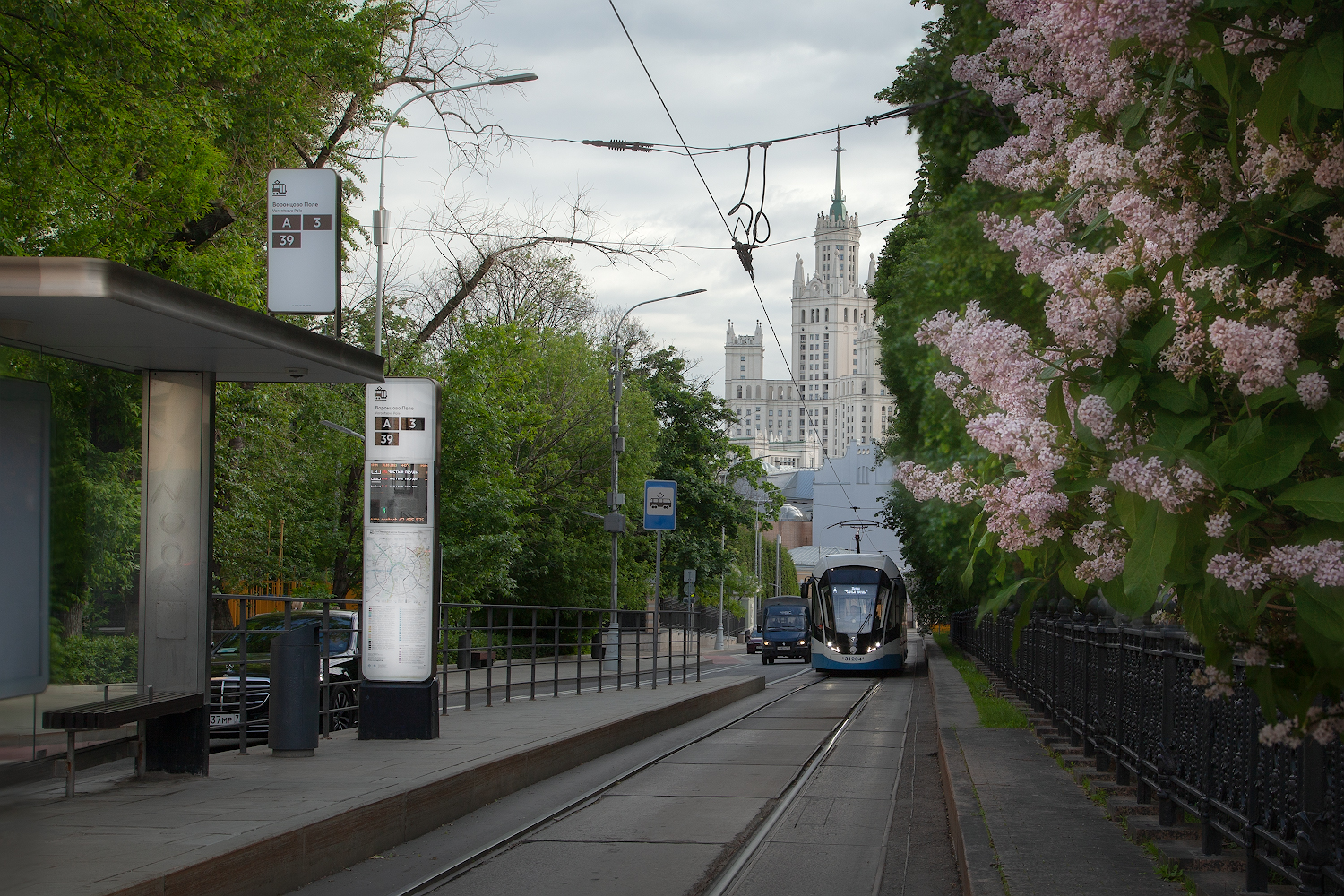 photo "***" tags: city, street, architecture, 