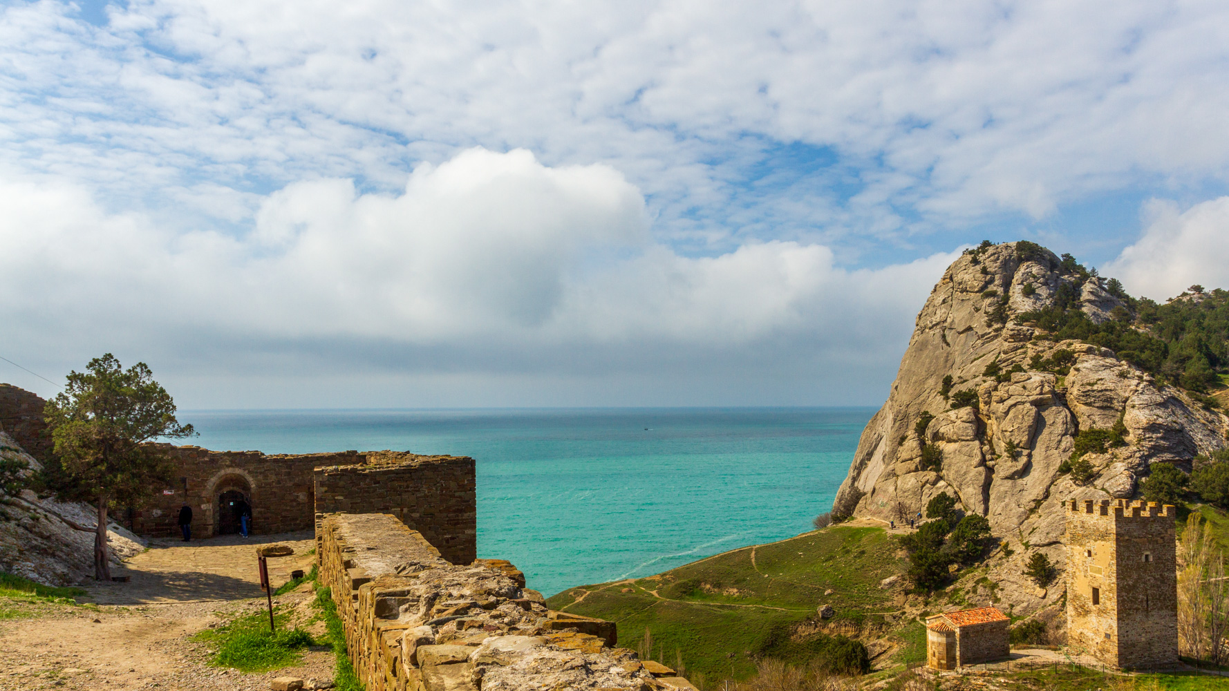 фото "Генуэзская крепость и ущелье в Судаке." метки: путешествия, природа, пейзаж, 