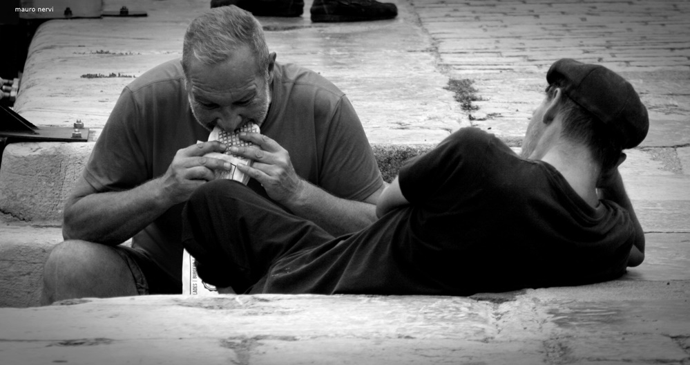 photo "the sandwich" tags: black&white, 