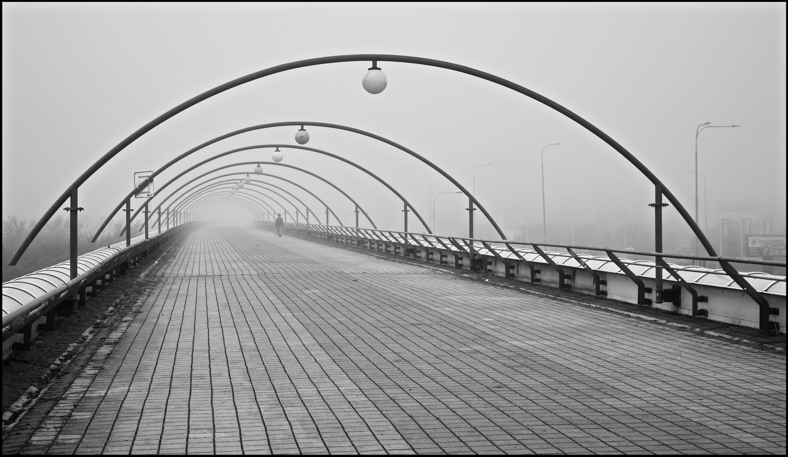photo "Туманная атмосфера" tags: black&white, Prag, Prague, Praha