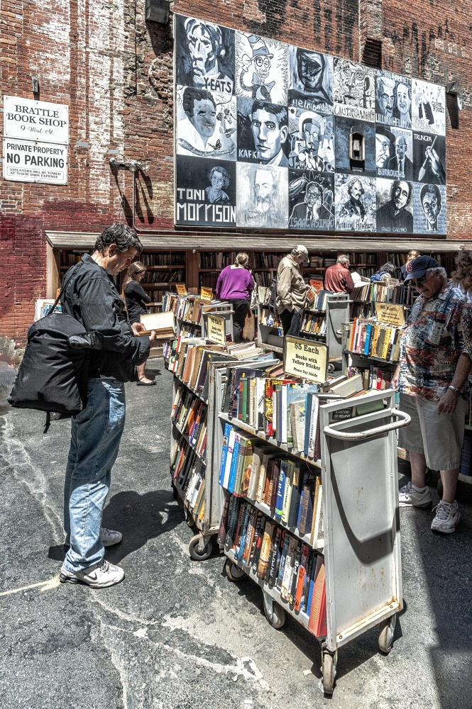 photo "Brattle Book Shop 2" tags: misc., 