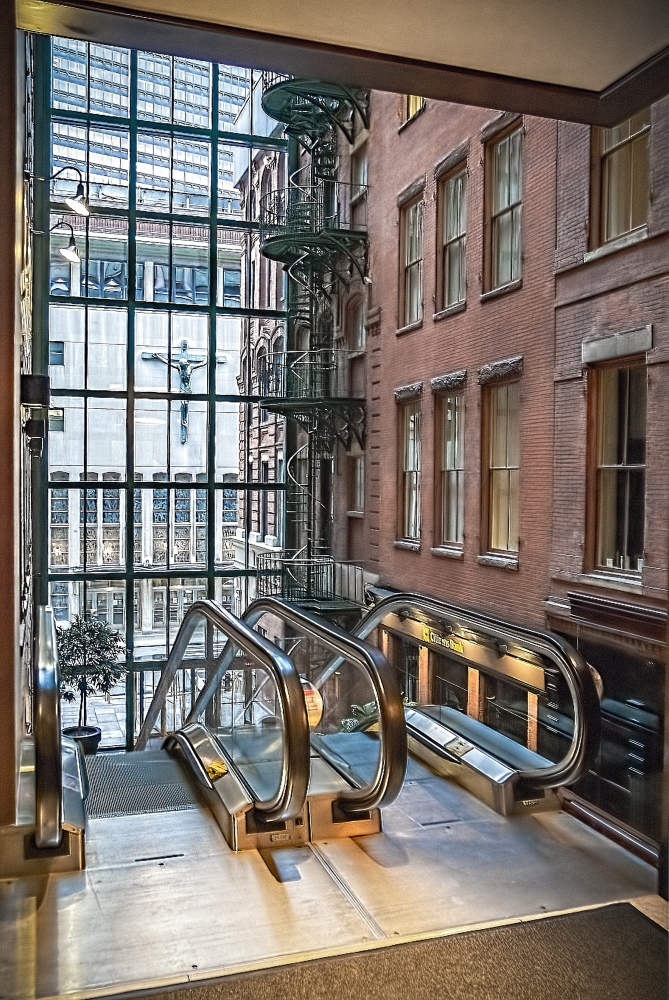 photo "Across the Church on Arch Street" tags: architecture, 