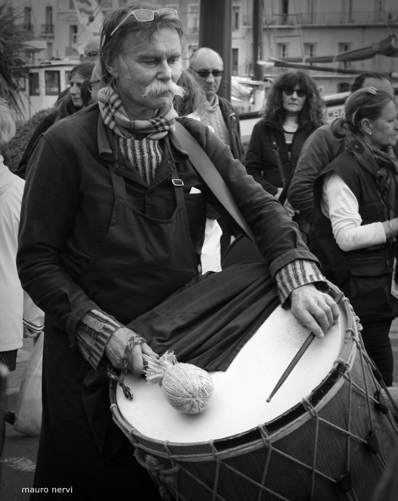 photo "musician, portrait" tags: black&white, 