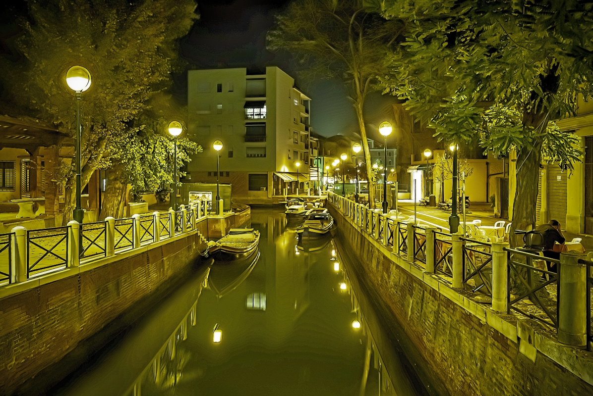 photo "An Evening at the Canal" tags: city, 