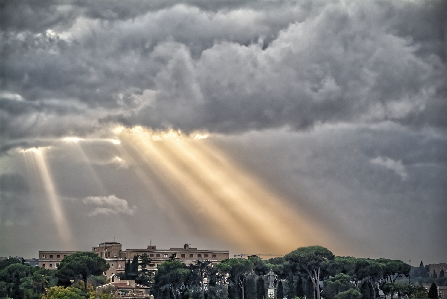 photo "Clouds over Vatican" tags: landscape, 