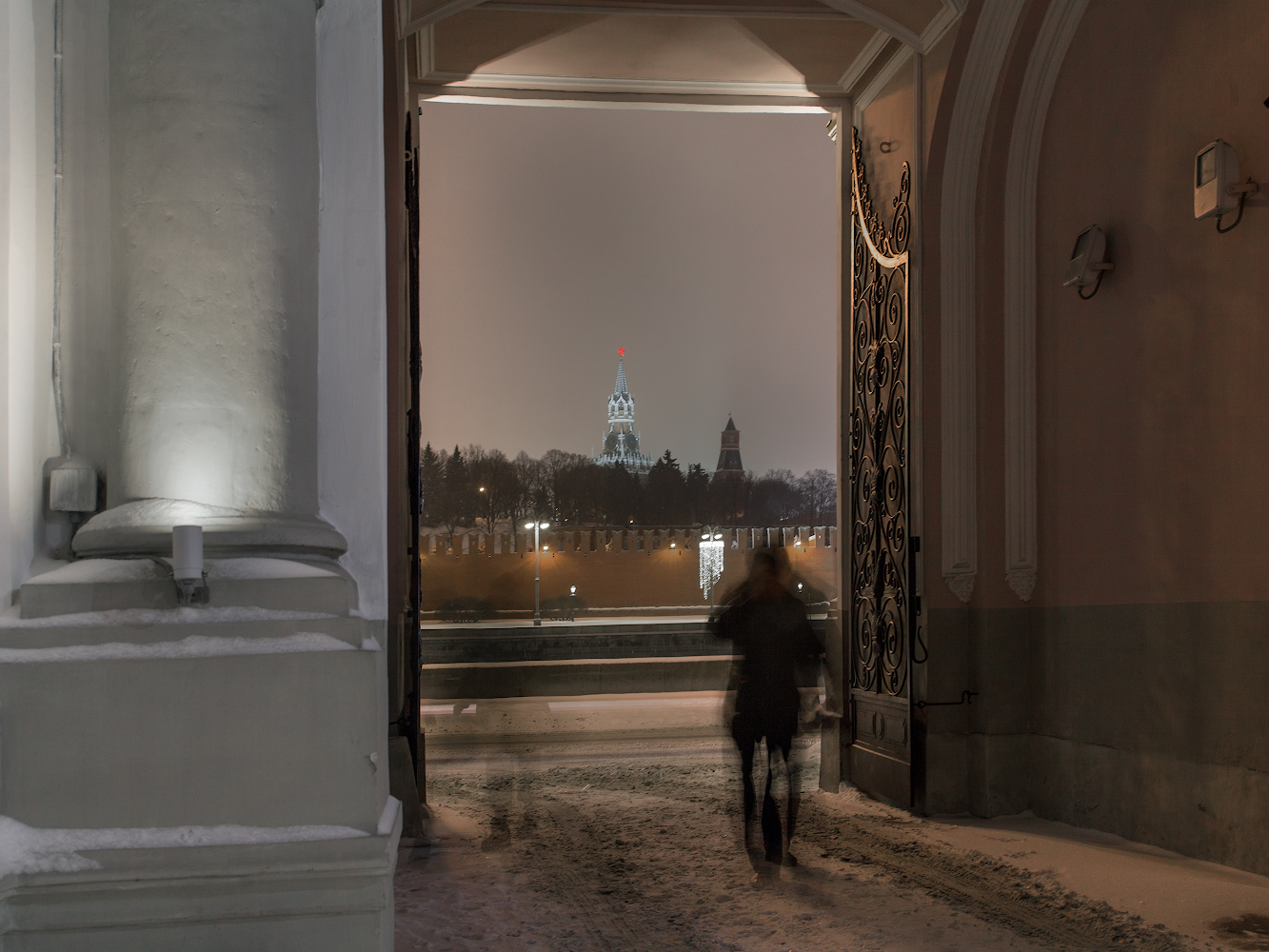 photo "***" tags: street, city, 