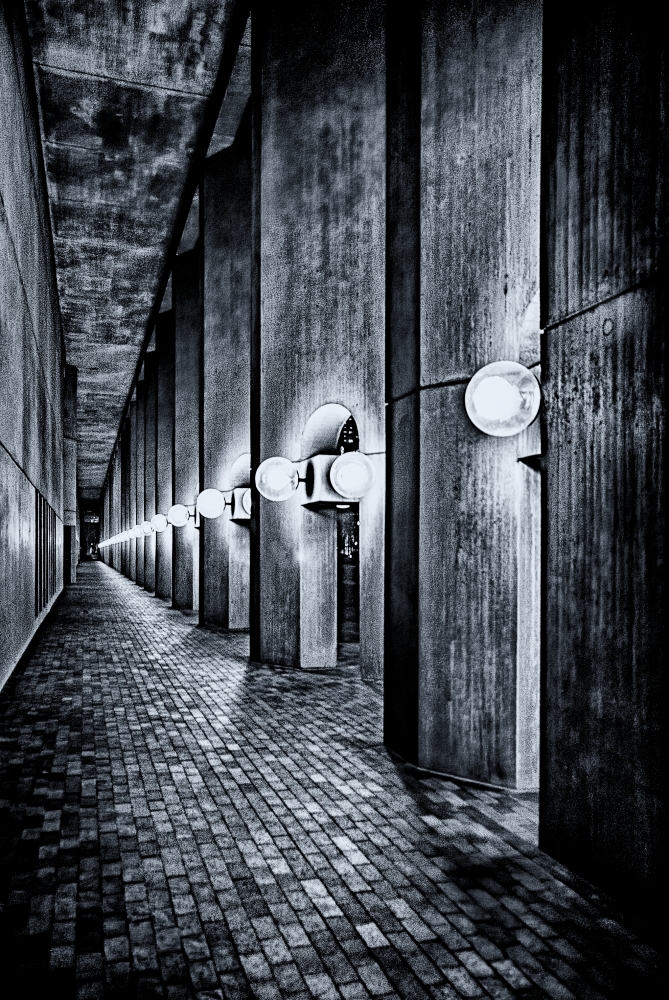 photo "Shining Path" tags: architecture, 