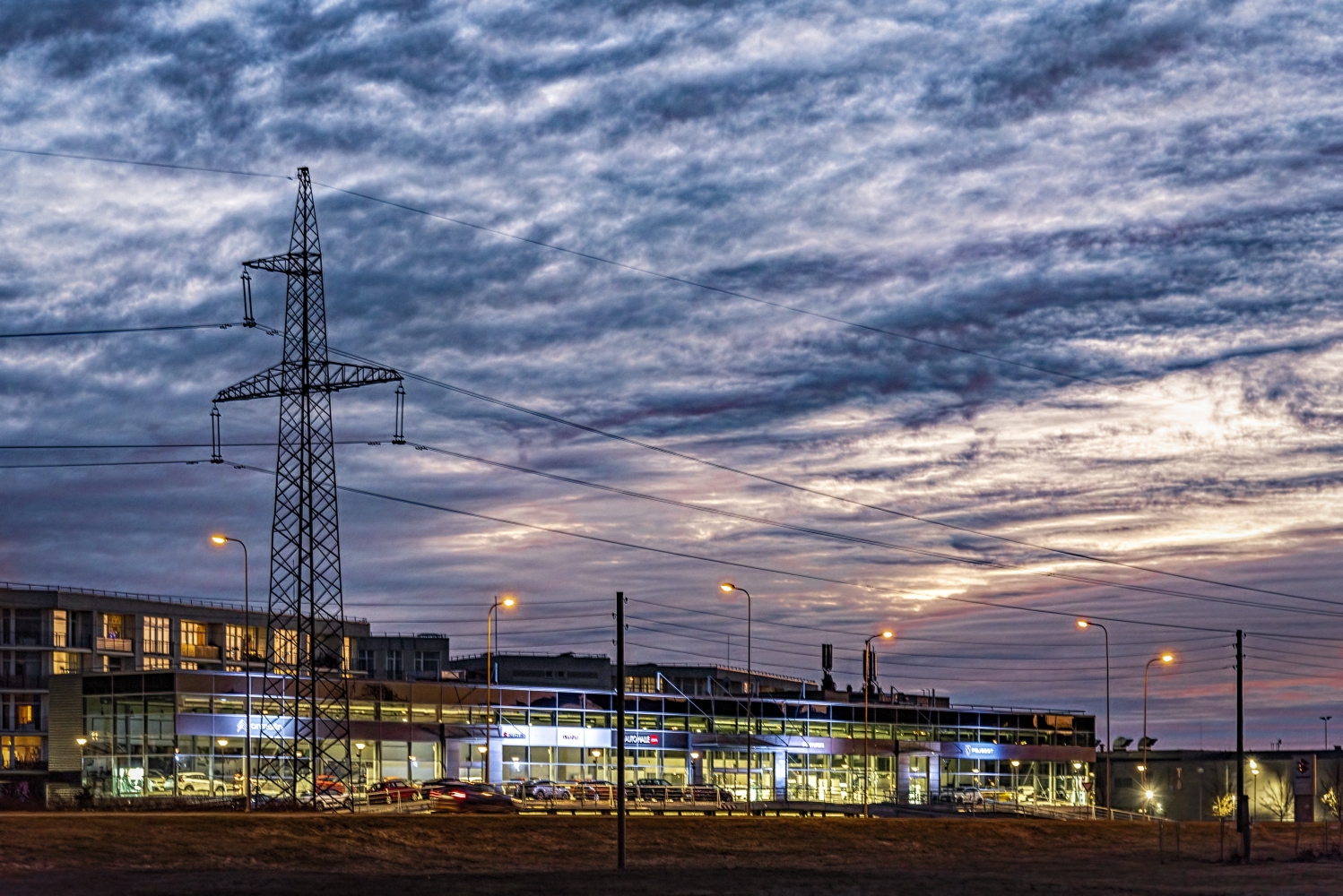 photo "Urban Sunset" tags: landscape, 