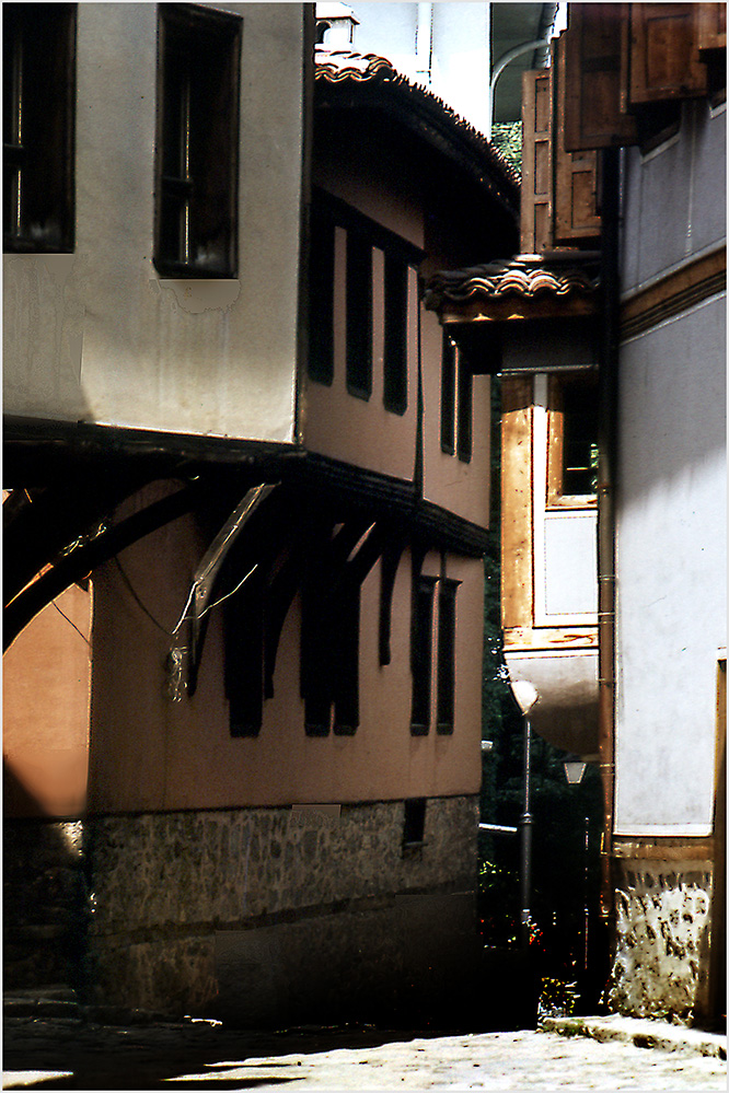 photo "Old Plovdiv-Bulgaria" tags: city, street, architecture, 