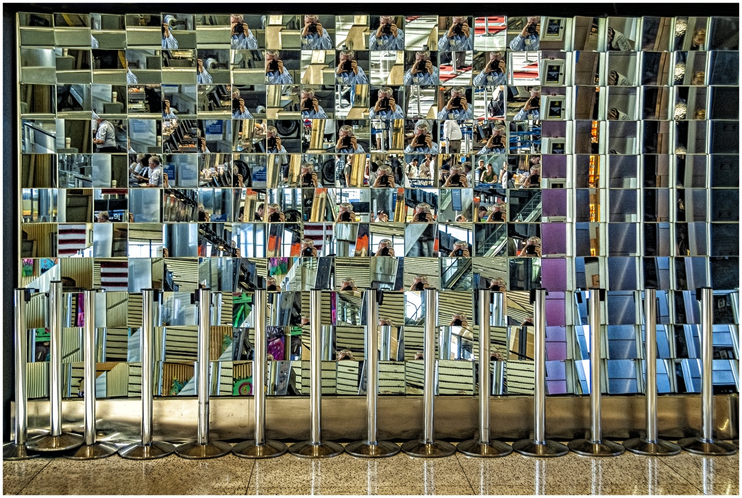 photo "Many mirrors" tags: misc., 