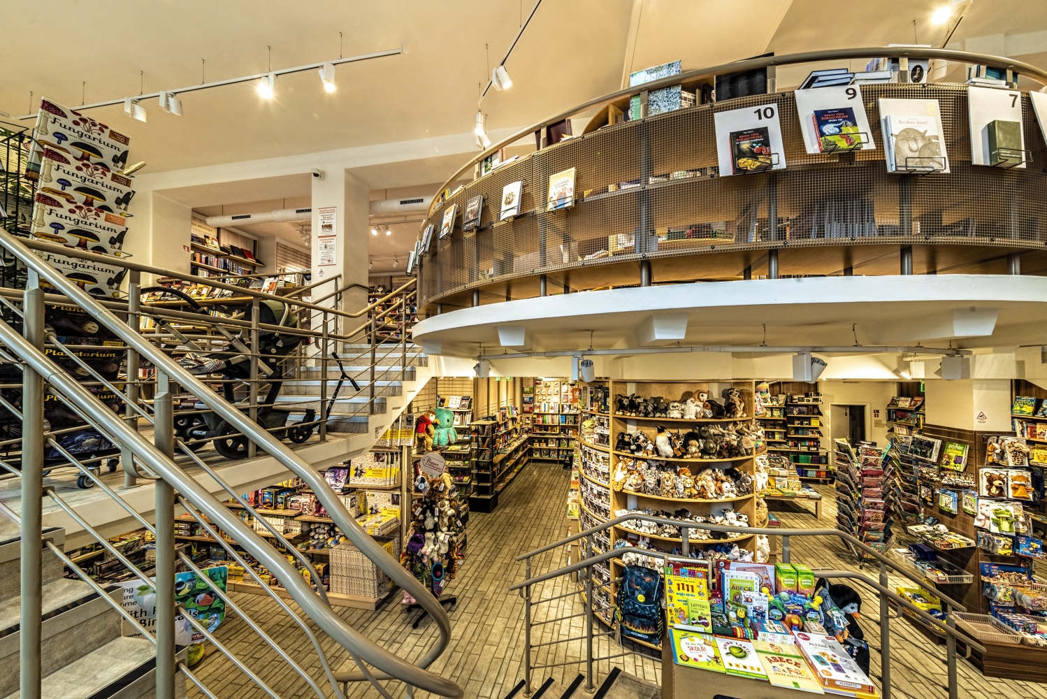 photo "World of books" tags: interior, 