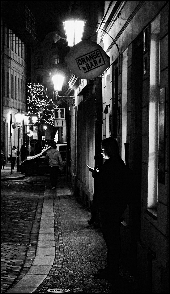 photo "Ночная атмосфера-7" tags: black&white, Prag, Prague, Praha