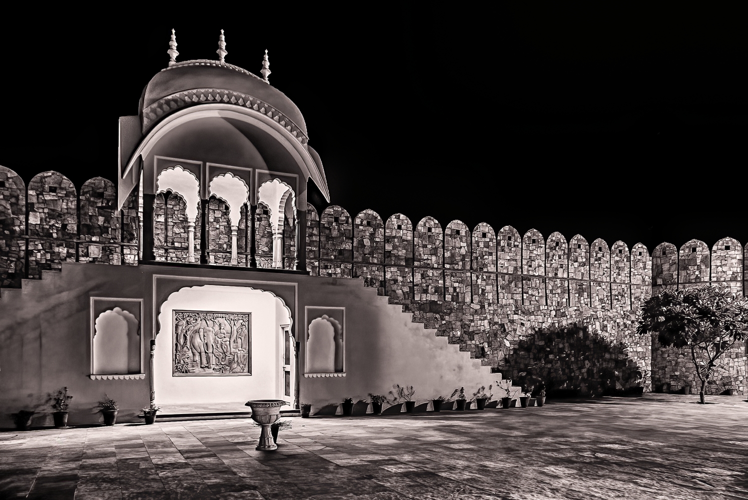 photo "In the Still of the Night 2" tags: architecture, 