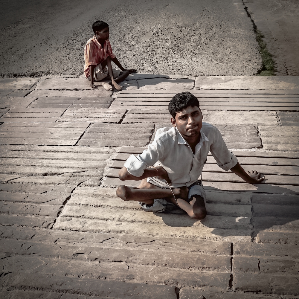 photo "Deprived" tags: reporting, 