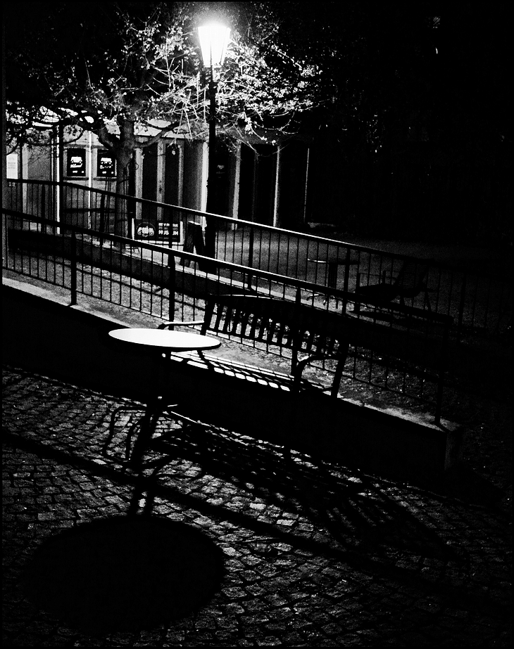 photo "Ночные закоулки⁠⁠" tags: black&white, Prag, Prague, Praha