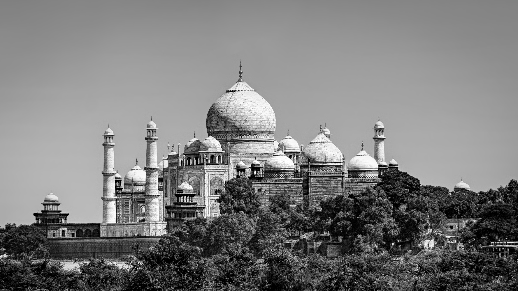 photo "Taj Mahal in the distance" tags: architecture, 