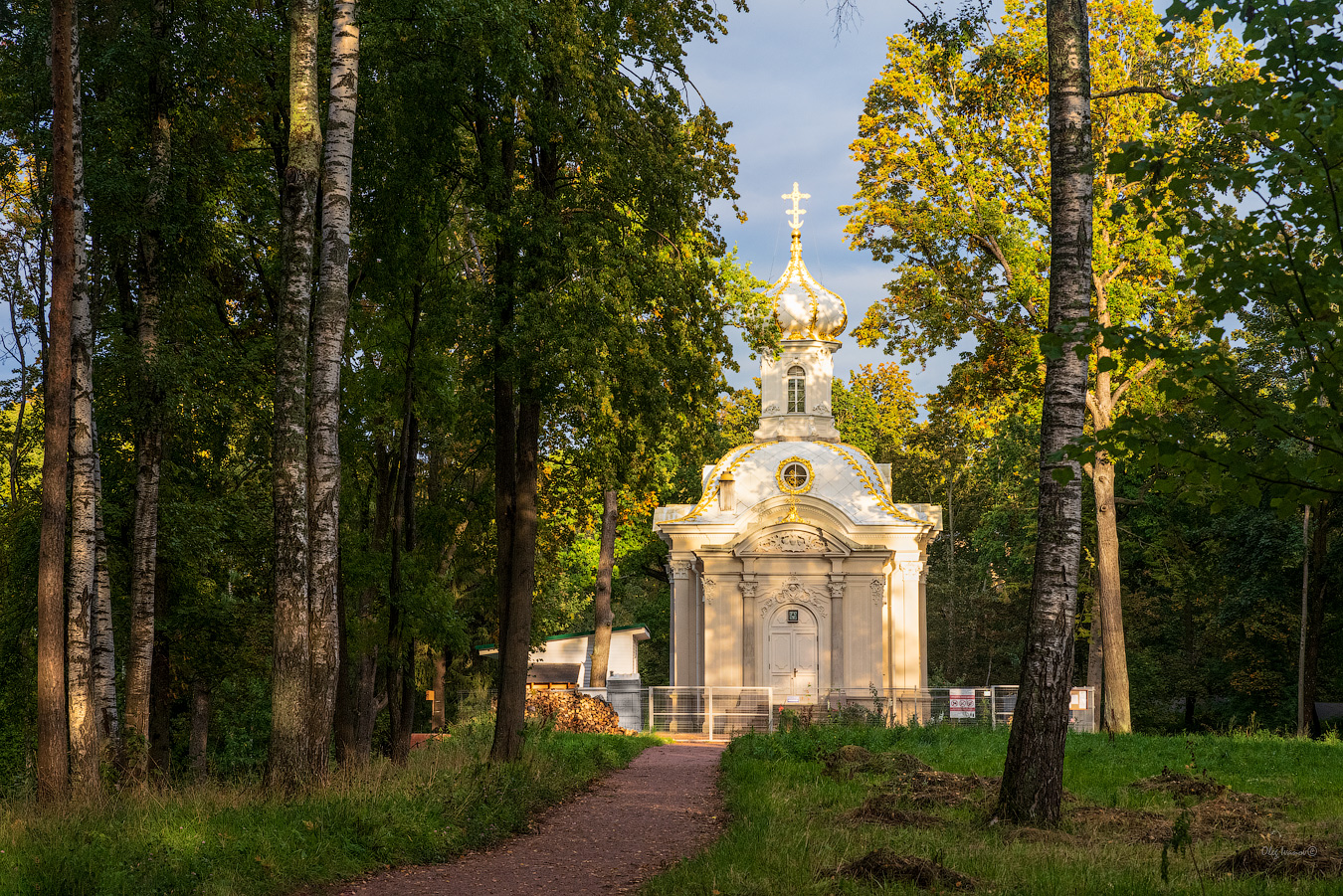 photo "***" tags: landscape, architecture, sunset, temple, Петергоф, церковь