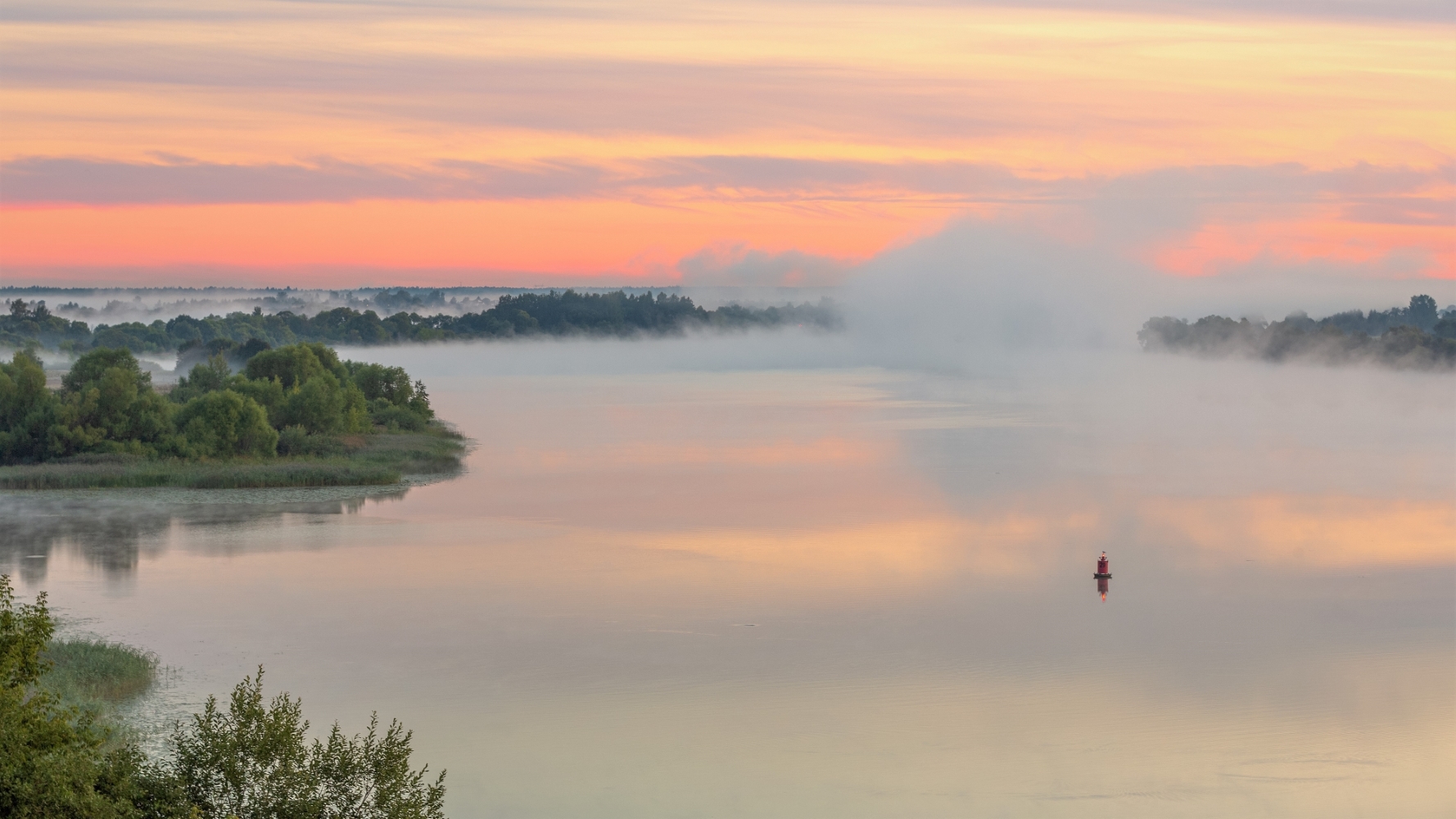 photo "***" tags: landscape, fog, river, sunrise, бакен