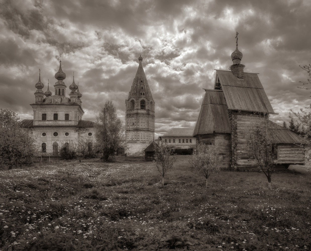 photo "***" tags: architecture, travel, black&white, 