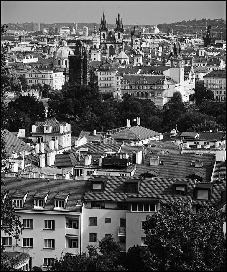 photo "Прага-6" tags: black&white, architecture, Prag, Prague, Praha