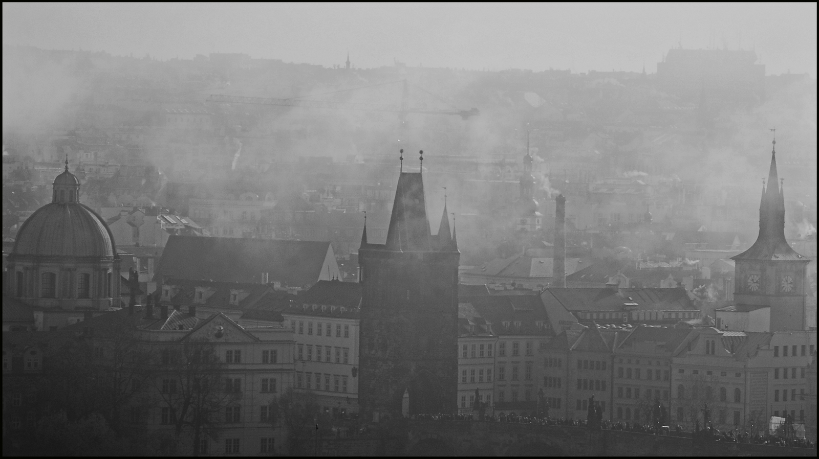 photo "Туманная Прага" tags: black&white, architecture, Prag, Prague, Praha