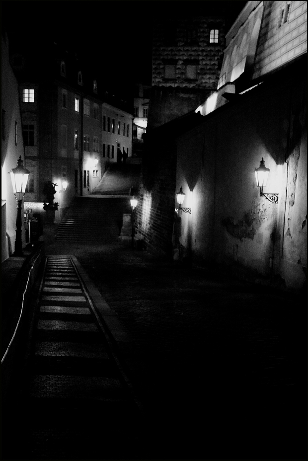 фото "Ночная атмосфера-13" метки: черно-белые, Prag, Praha, Прага