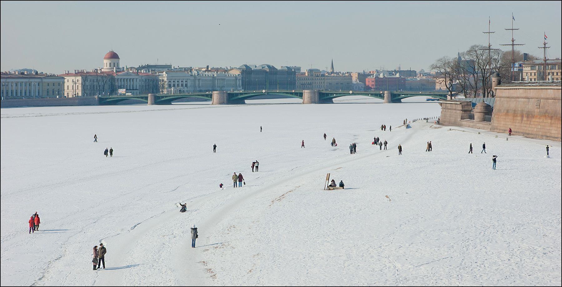 фото "Люди на снегу" метки: город, 