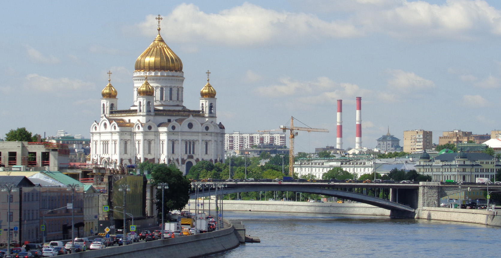 photo "***" tags: architecture, Moscow, bridge, river, temple, церковь