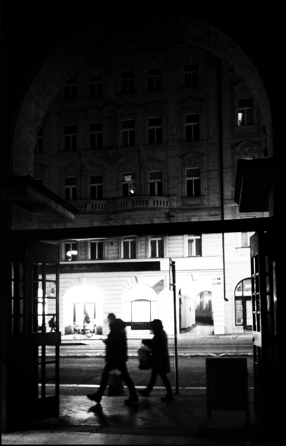 photo "Ночная атмосфера-17" tags: black&white, Prag Prague Praha