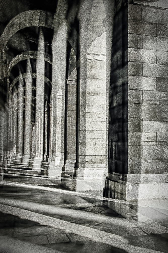 photo "Colonnade" tags: architecture, 