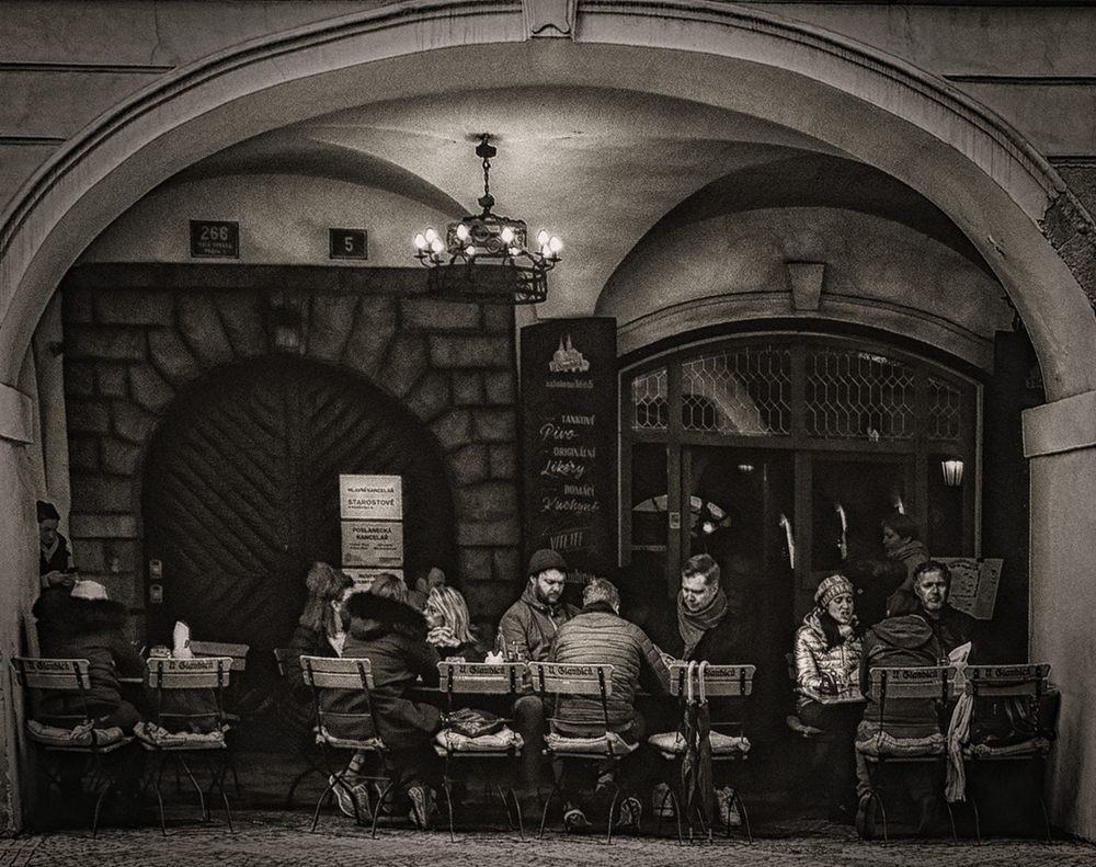 photo "Well sit..." tags: travel, black&white, Prague