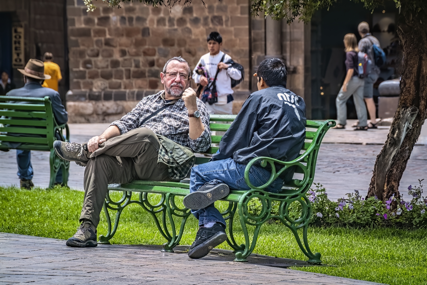 photo "In the city square of Cusco" tags: street, 