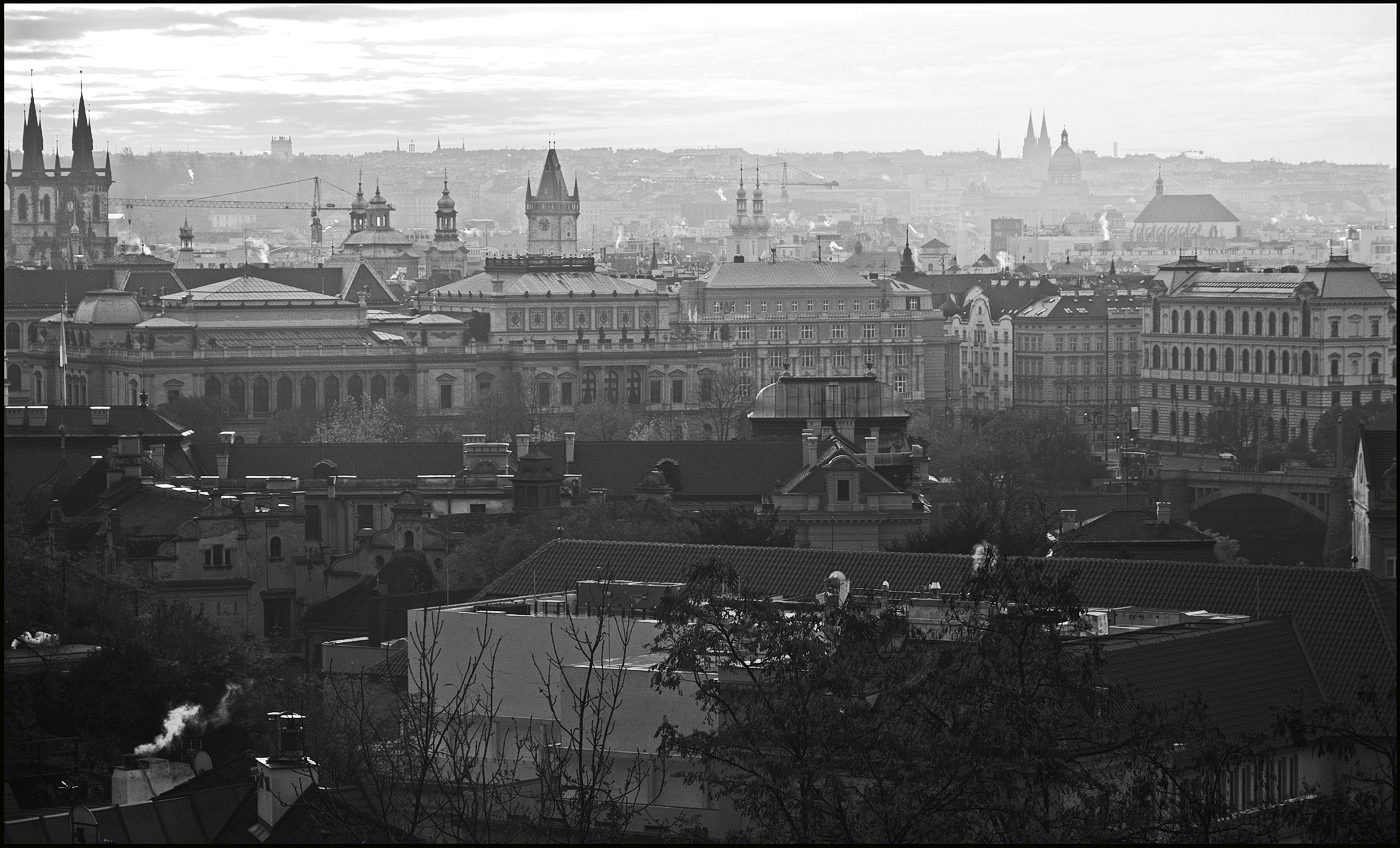 photo "Утренняя Прага-2" tags: black&white, architecture, Prag Prague Praha