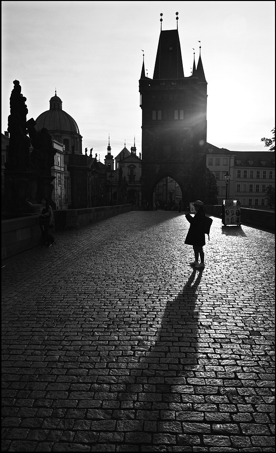 photo "Утро на мосту-5" tags: black&white, architecture, Prag Prague Praha