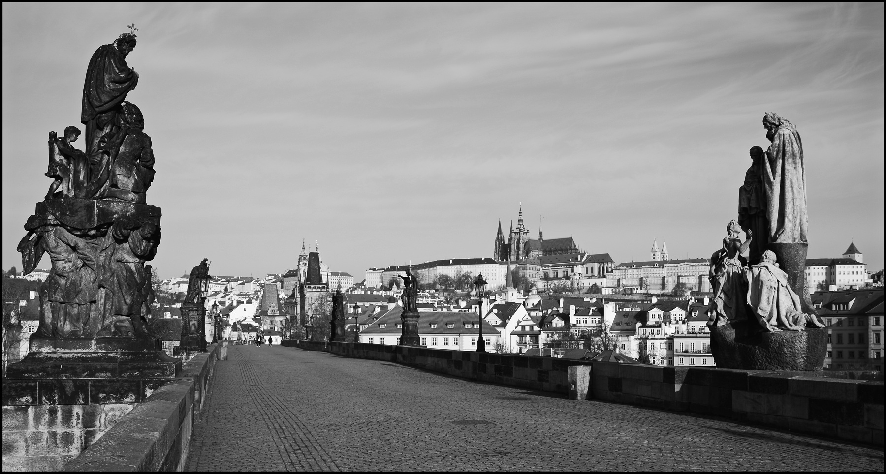 photo "Пражское утро" tags: black&white, architecture, Prag Prague Praha