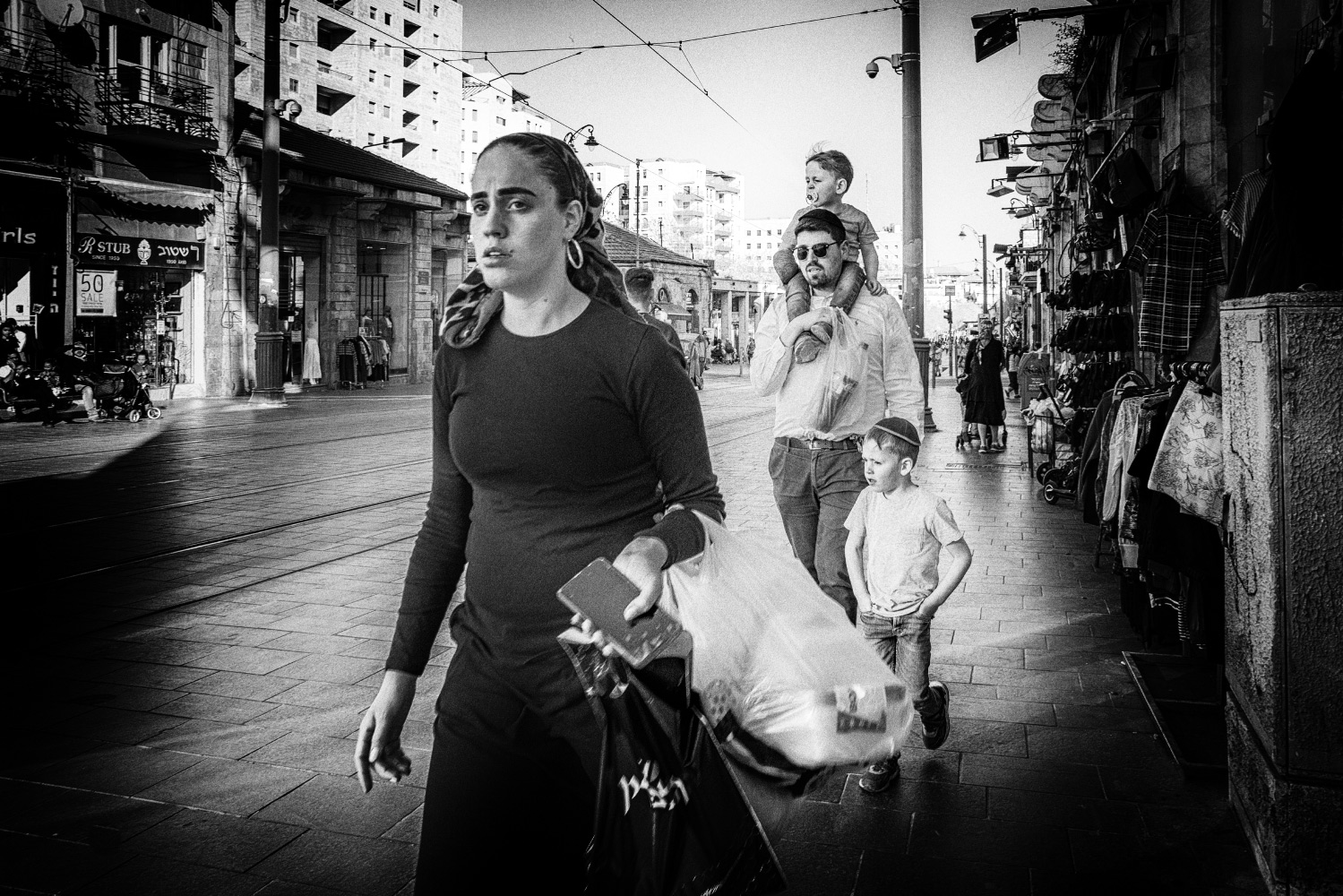 photo "***" tags: street, black&white, genre, 