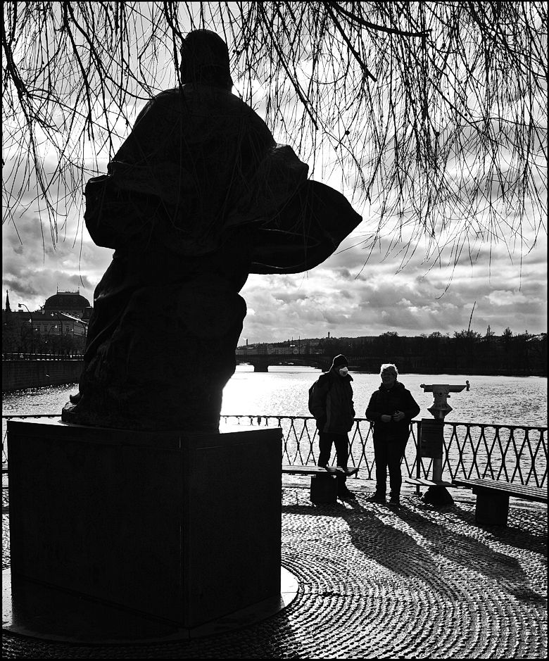 photo "Скульптура и фигуры" tags: black&white, architecture, Prag Prague Praha