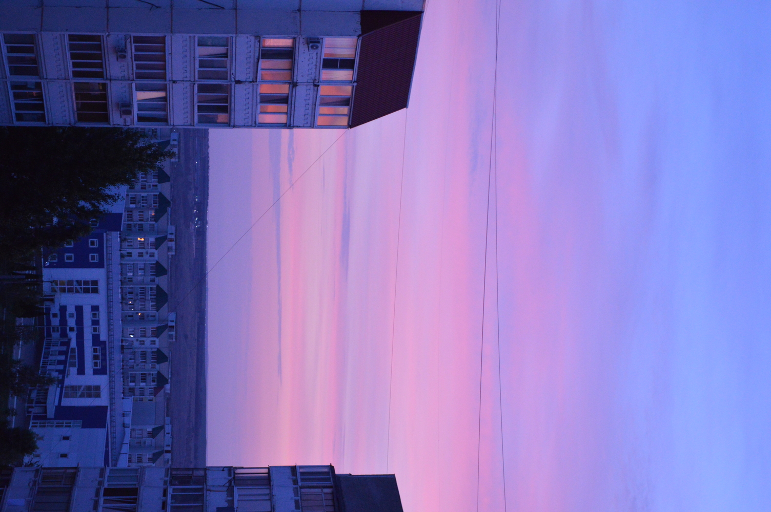 photo "August dawn" tags: landscape, nature, city, summer, sunrise, вид из окна