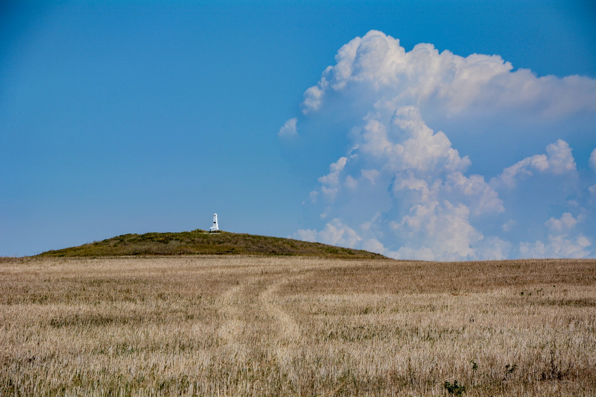 photo "***" tags: landscape, travel, nature, clouds, обелиск