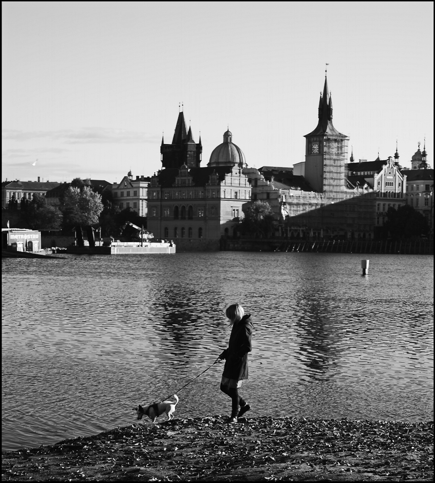 фото "На берегу острова" метки: черно-белые, архитектура, Prag Prague Praha