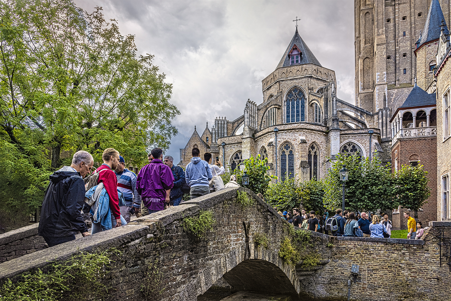 photo "Tourists Everywhere" tags: genre, 