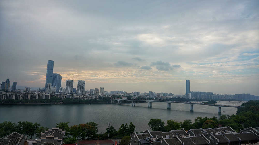 photo "The horizon at dusk    Draw a parting line    Love enters the eternal night" tags: nature, landscape, travel, Asia, Draw a, autumn, clouds, flowers, lake, man, sea, sun, sunset, water