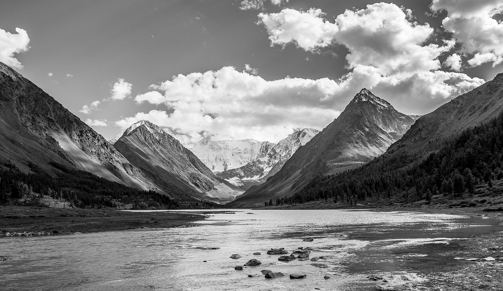 photo "Belukha" tags: landscape, travel, black&white, Belukha mountain, lake, Алтай, аккем, белуха