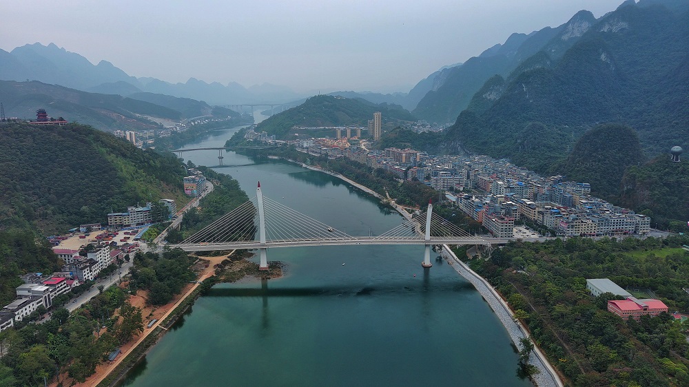 photo "River and Bridge" tags: travel, nature, city, Asia, clouds, flowers, forest, lake, mountains, sunset, water, winter