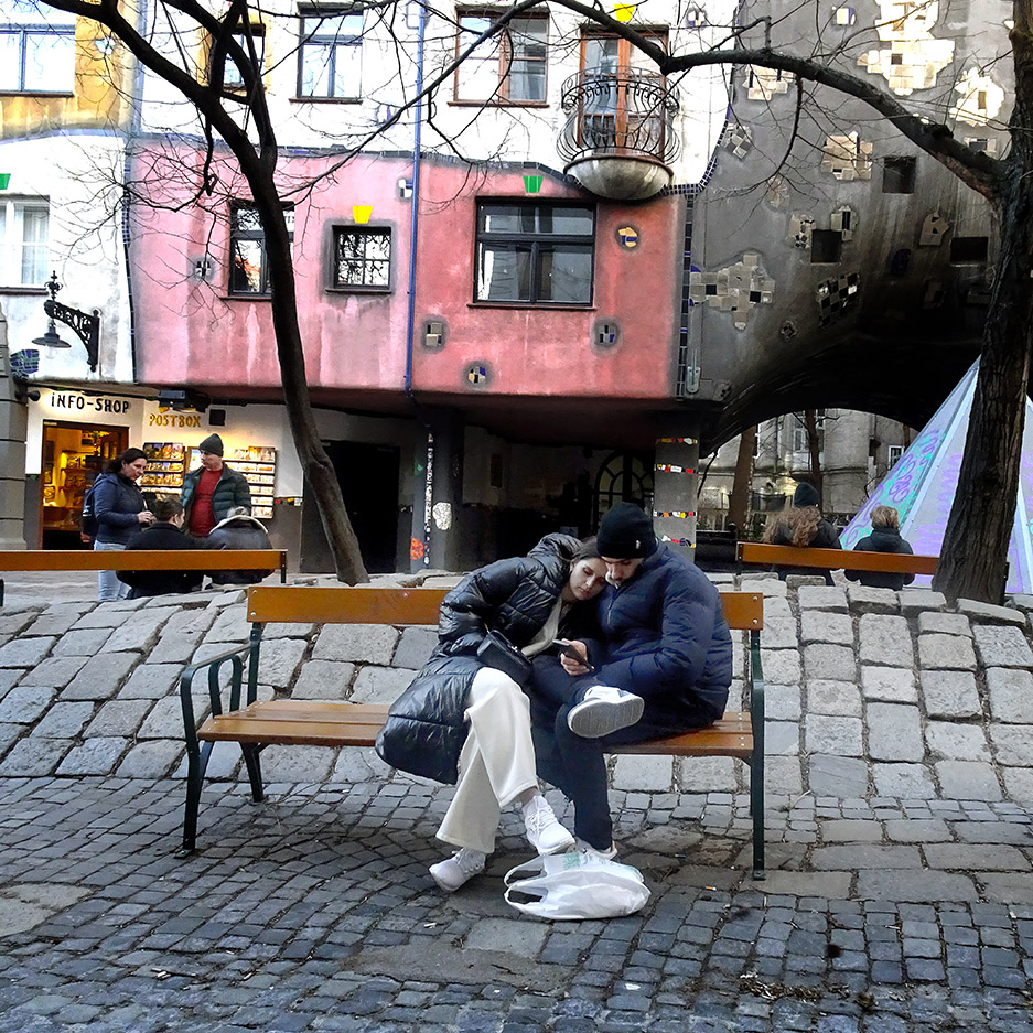 photo "Hundertwasserhaus -Wien" tags: architecture, street, 