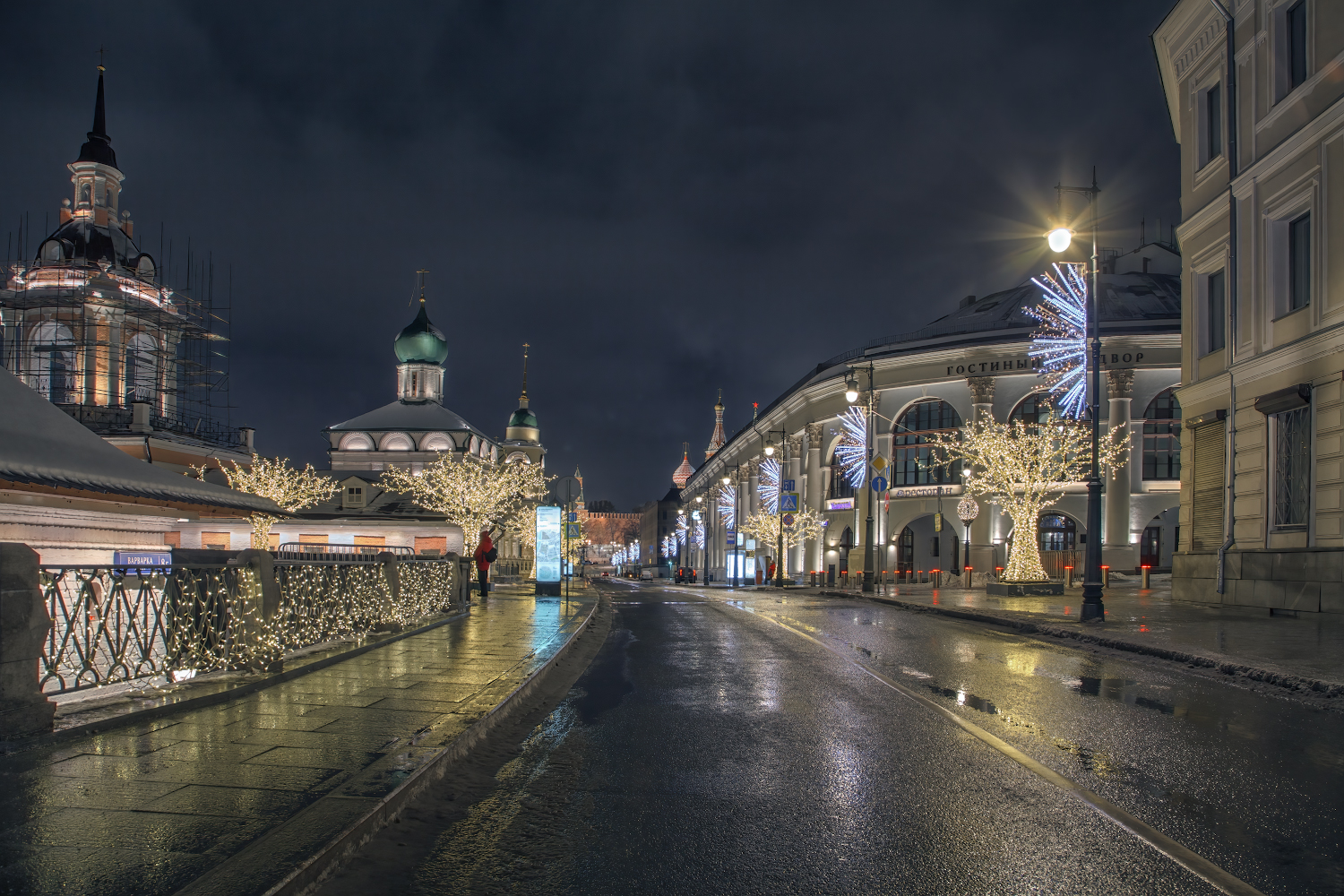 photo "***" tags: street, city, architecture, 