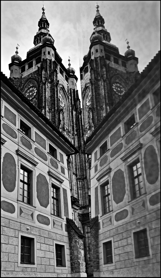 photo "Отражение" tags: black&white, architecture, Prag Prague Praha